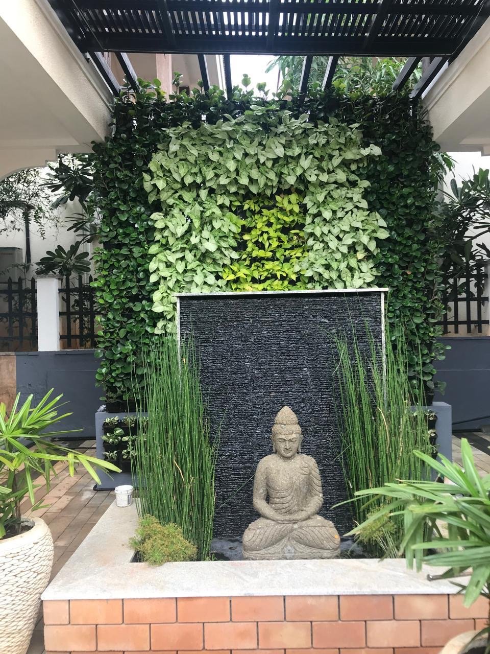 124d9c51 566e 40a1 843a 6edc8b3a5e31